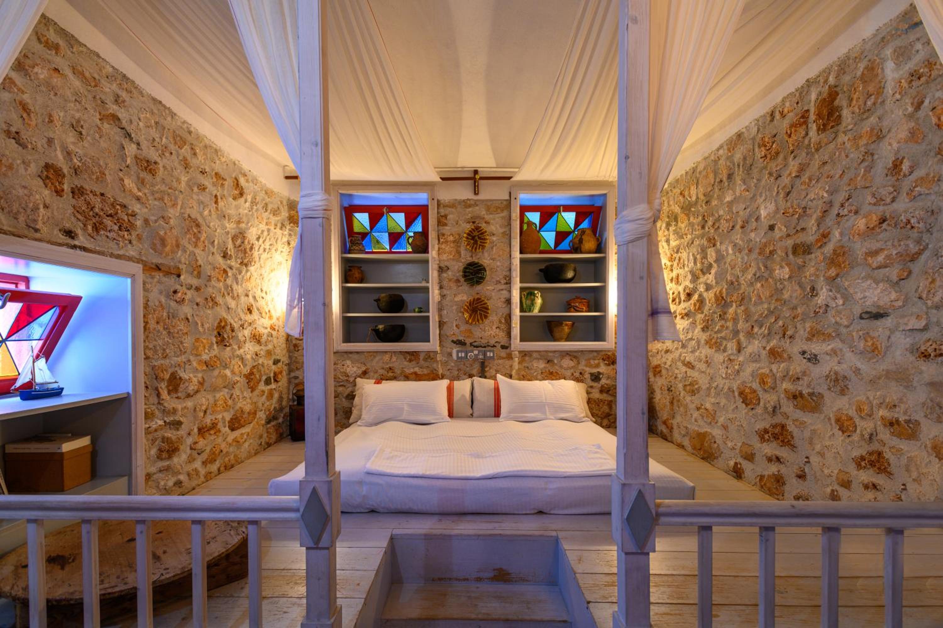 Aphrodite Villas Halki - Studio Rosa view 3