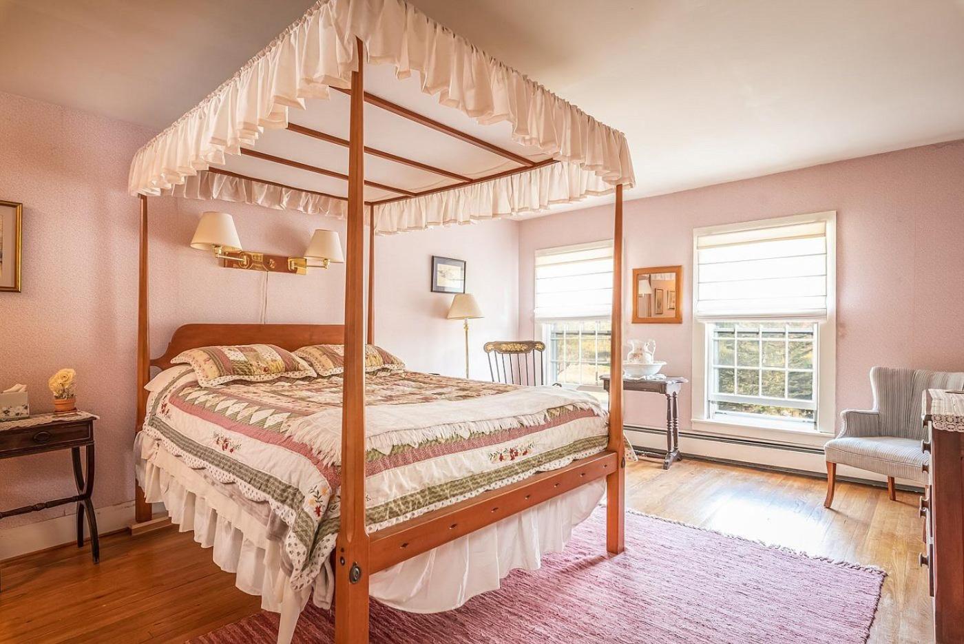 Franklyn Farm Inn