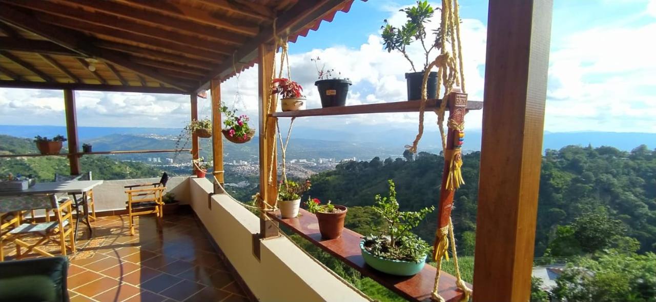 Hermosa finca con vista a la ciudad a 20 min de Bucaramanga