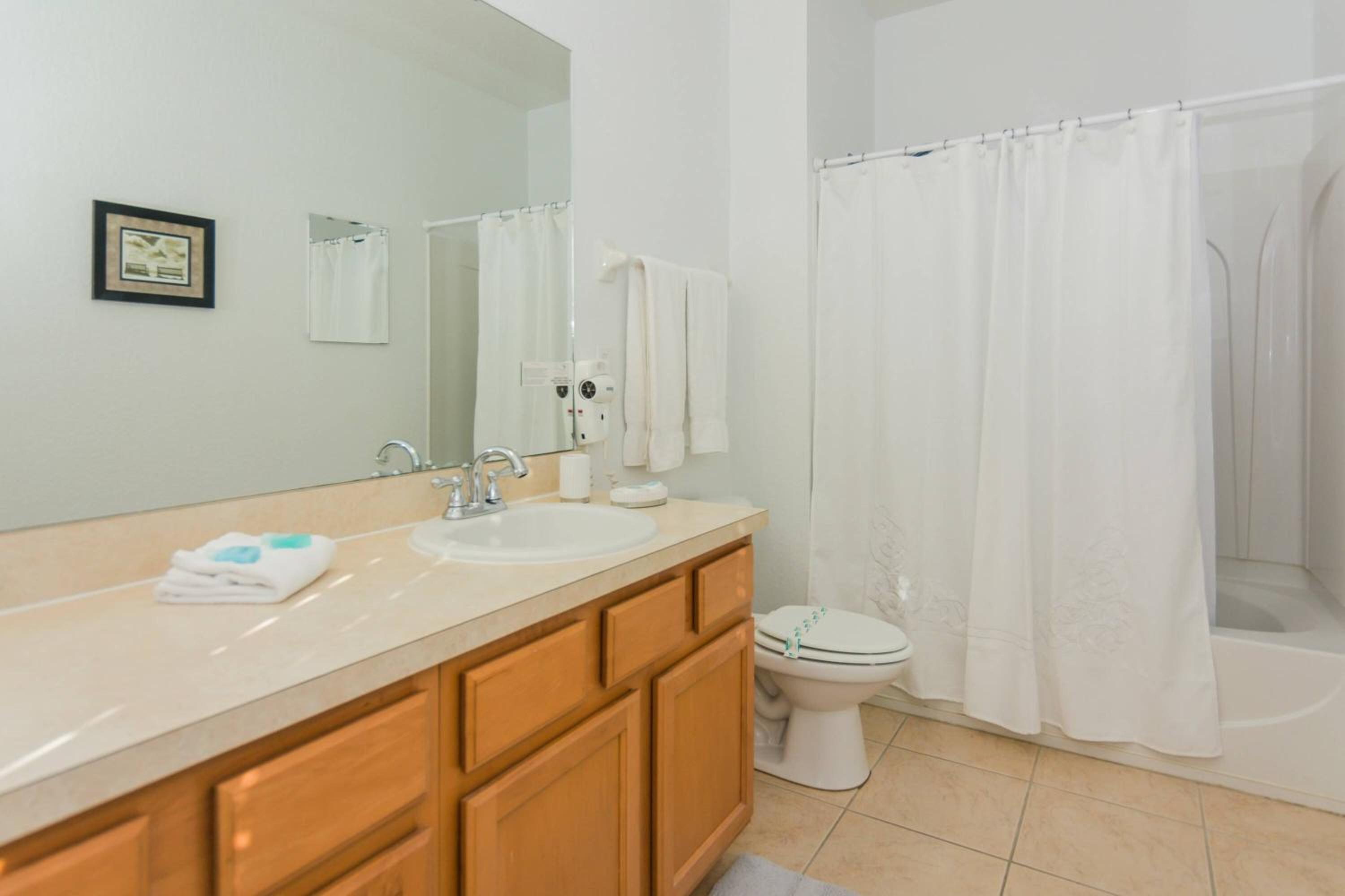 5Br 3Bath Private Townhome 13min Disney 1496ft view 4