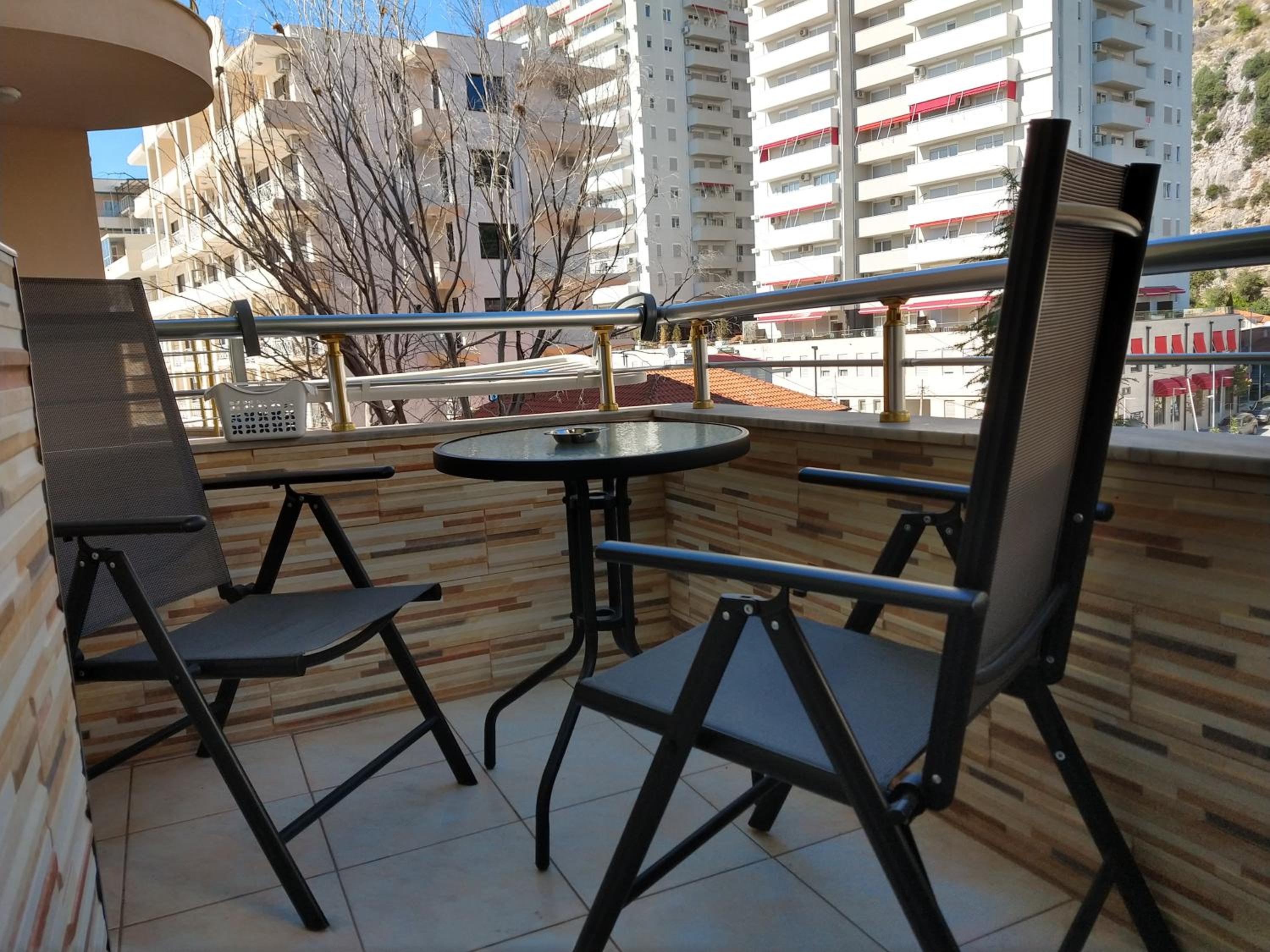 Sunset Apartment photo 2