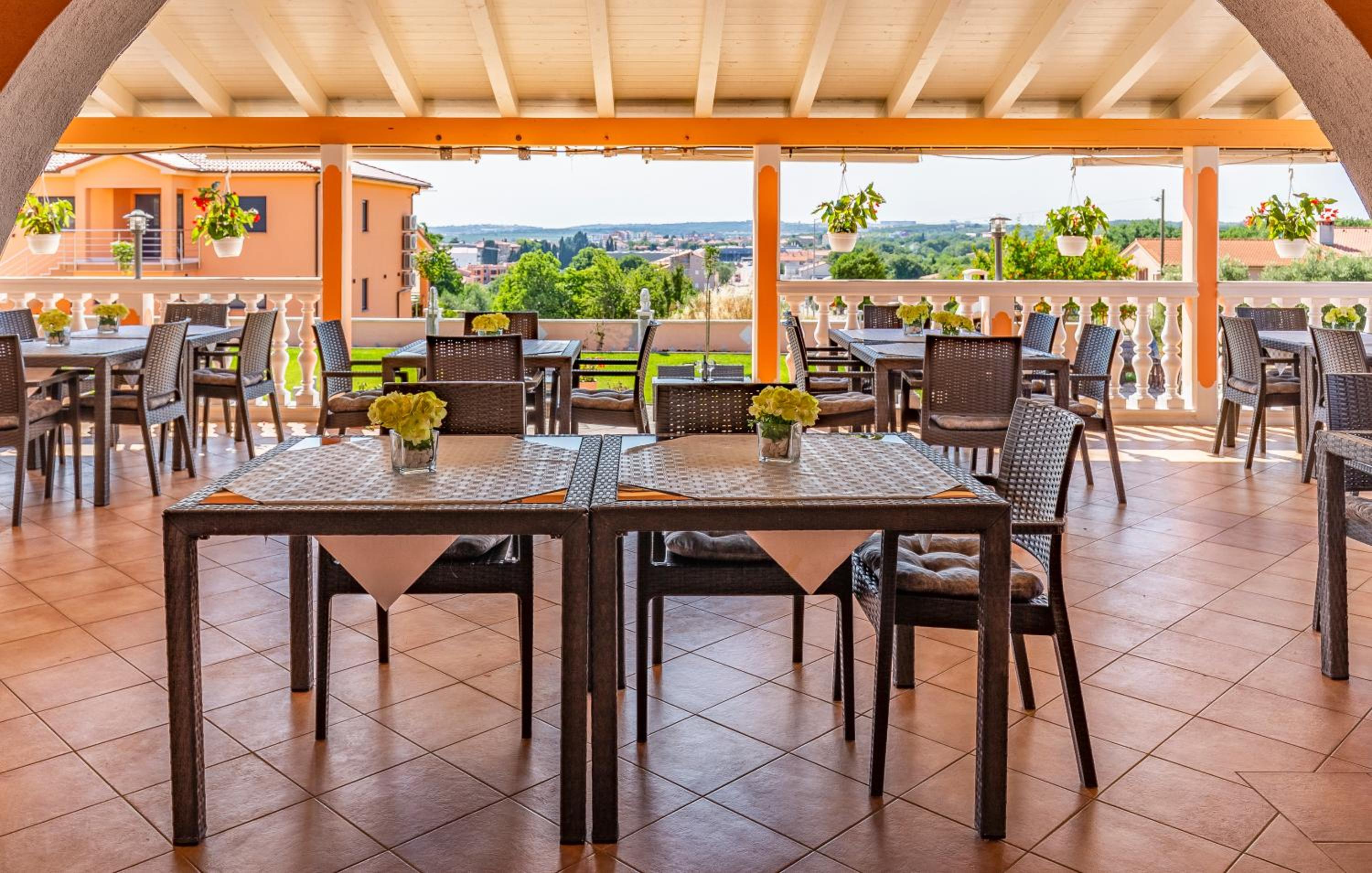 Photo 51