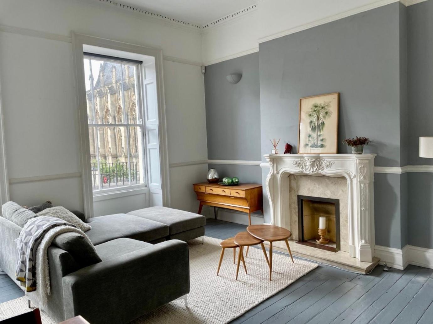 Grand & Graceful One Bed Flat in Clifton Village view 3