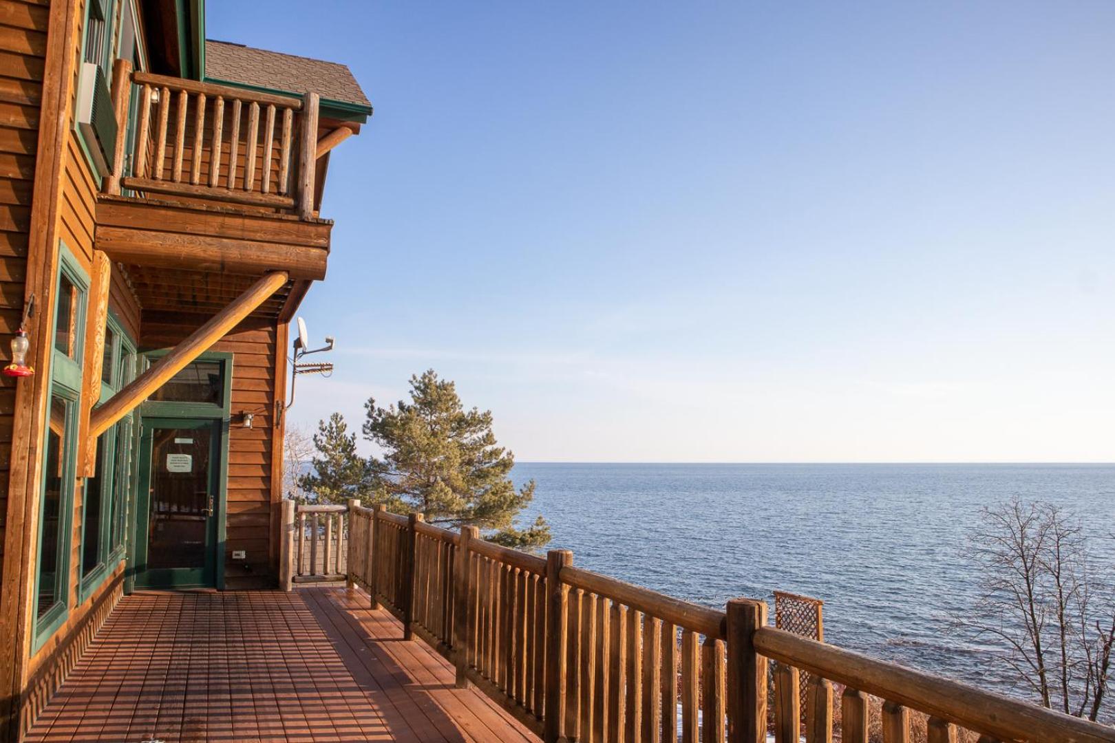 Grand Superior Lodge