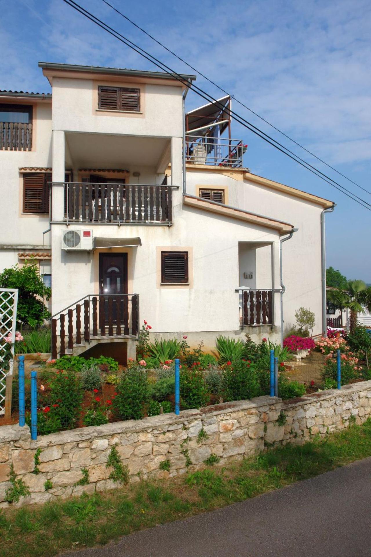 Hotel Apartmani Milokanović - Image 1