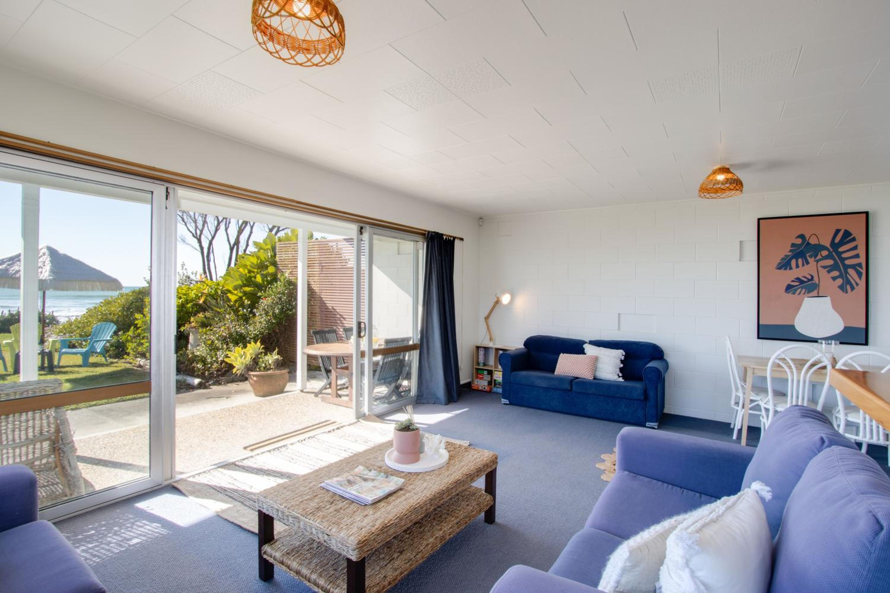 Absolute Beachfront - Waimarama Holiday Home view 5