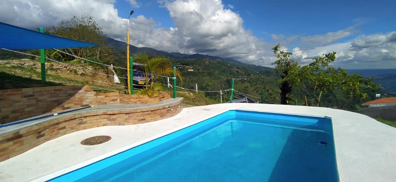 Hermosa finca con vista a la ciudad a 20 min de Bucaramanga