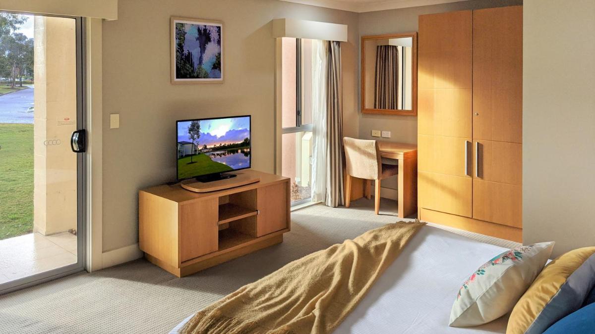 Jewel in the Crowne