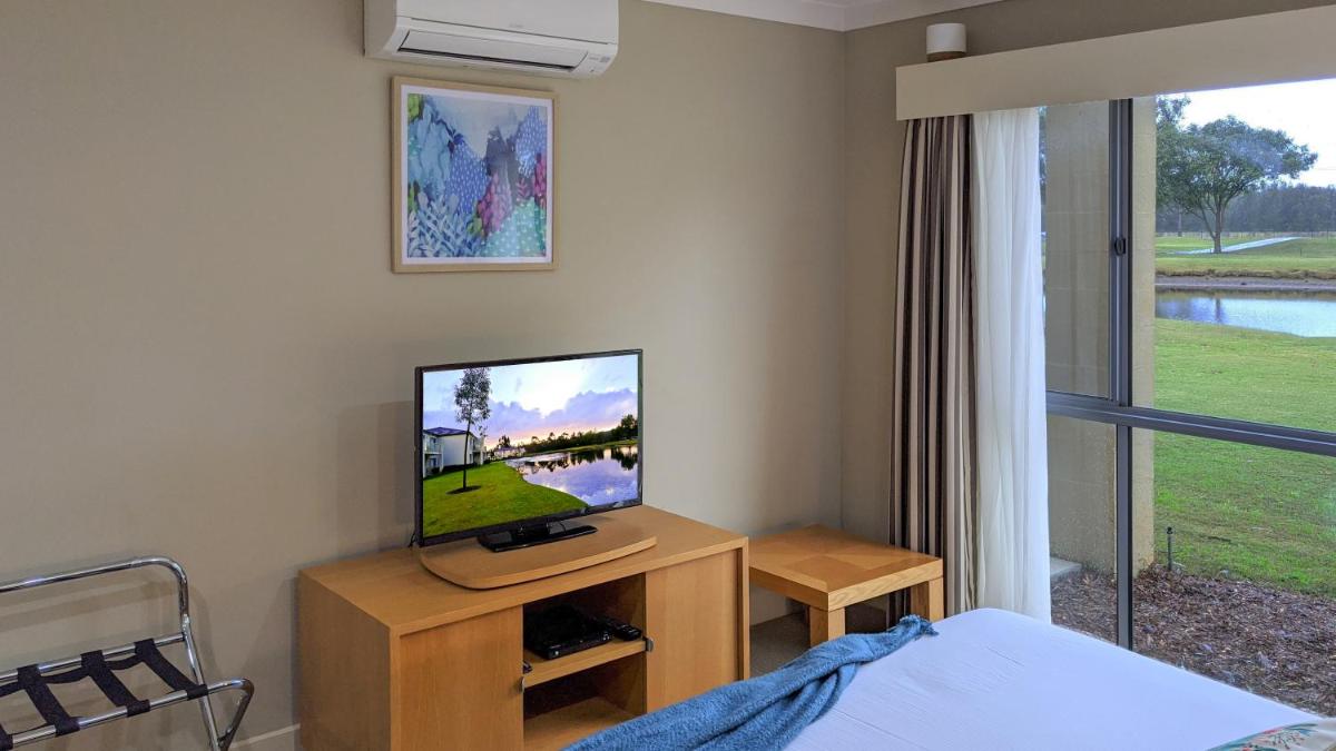 Jewel in the Crowne