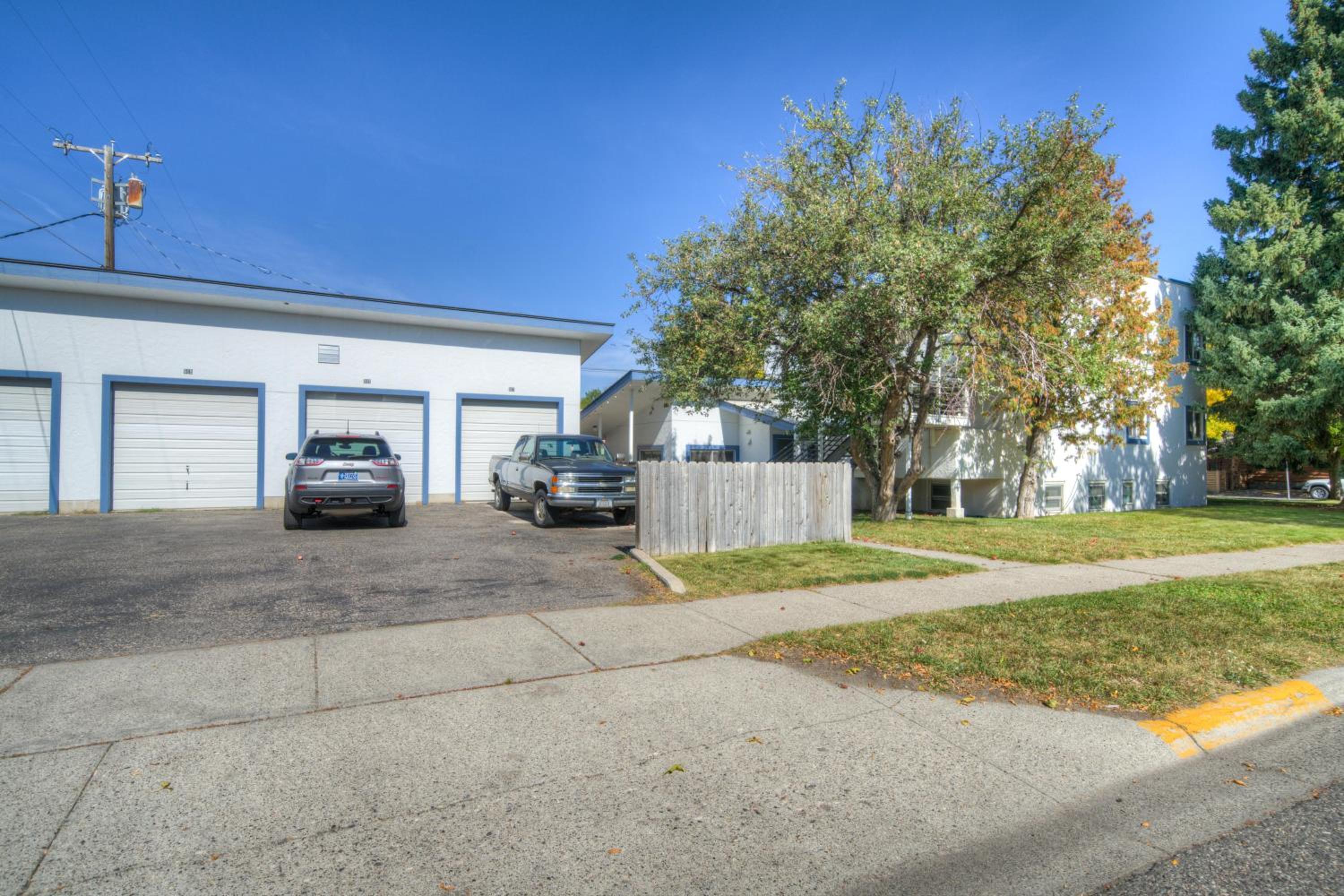 Charming and cozy downtown Bozeman 1 bedroom condo Walk to dinner and drinks view 3