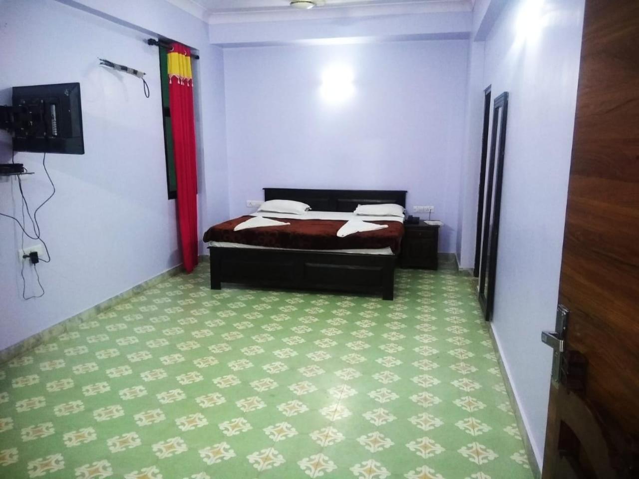 Rani Mahal Hotel