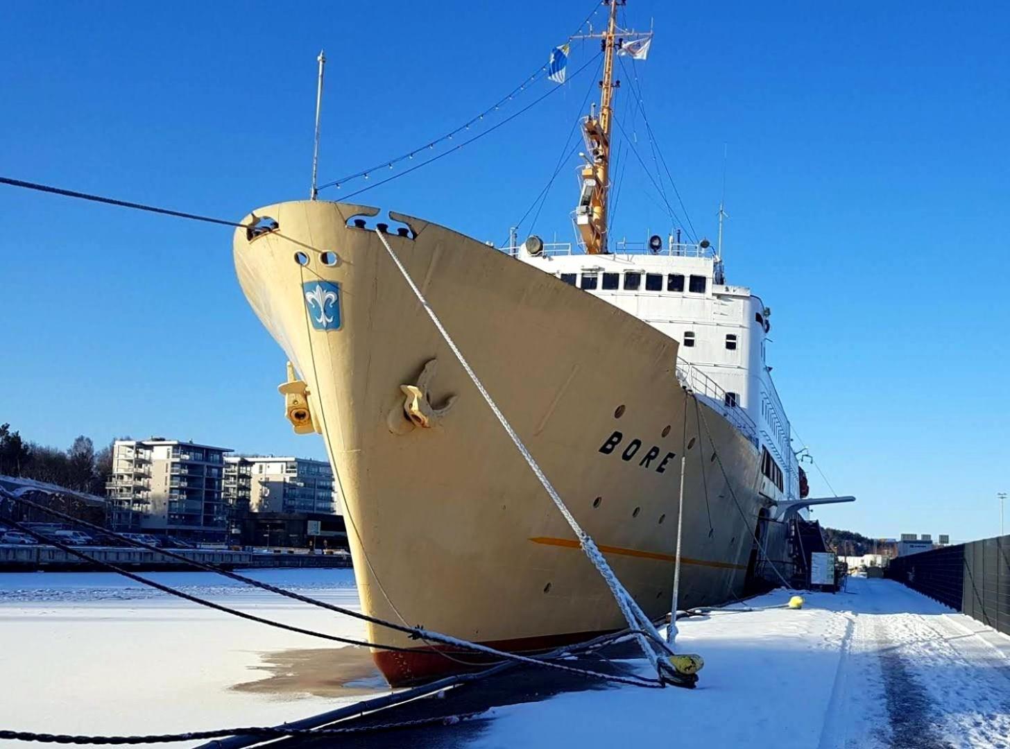 Laivahostel S/S Bore
