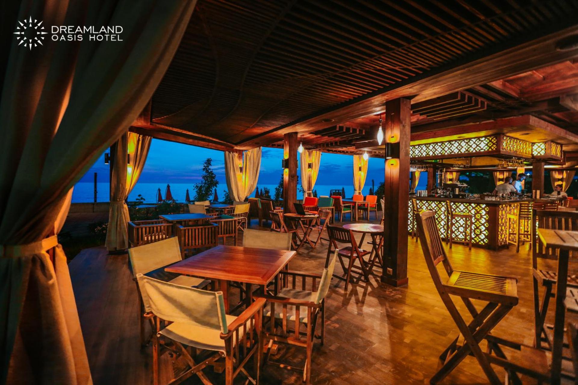 Dreamland Oasis Hotel Chakvi