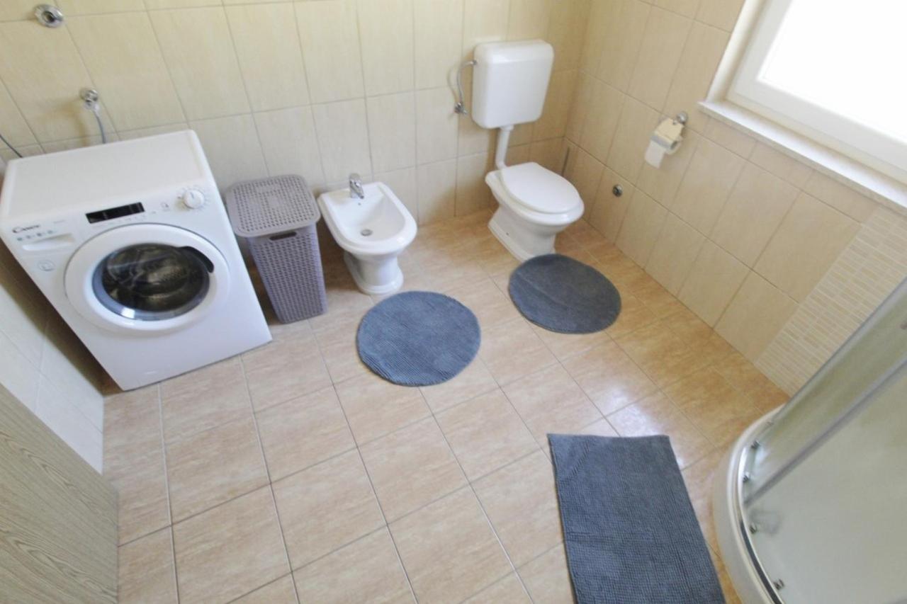 Photo 48