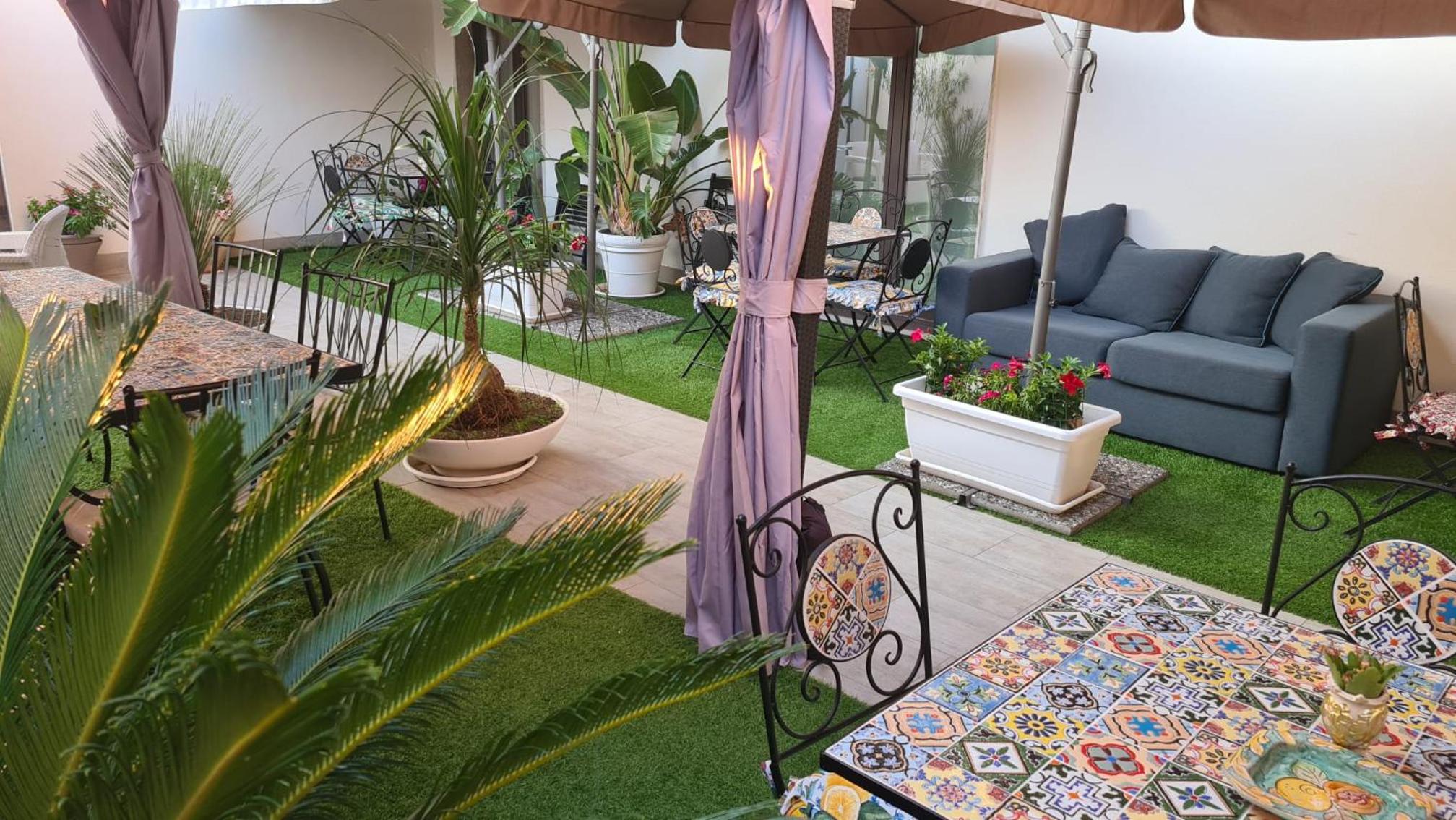 lounge