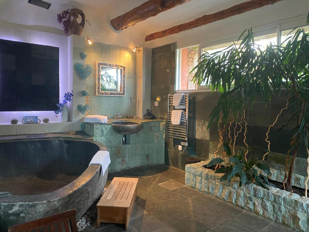 Jacuzzi