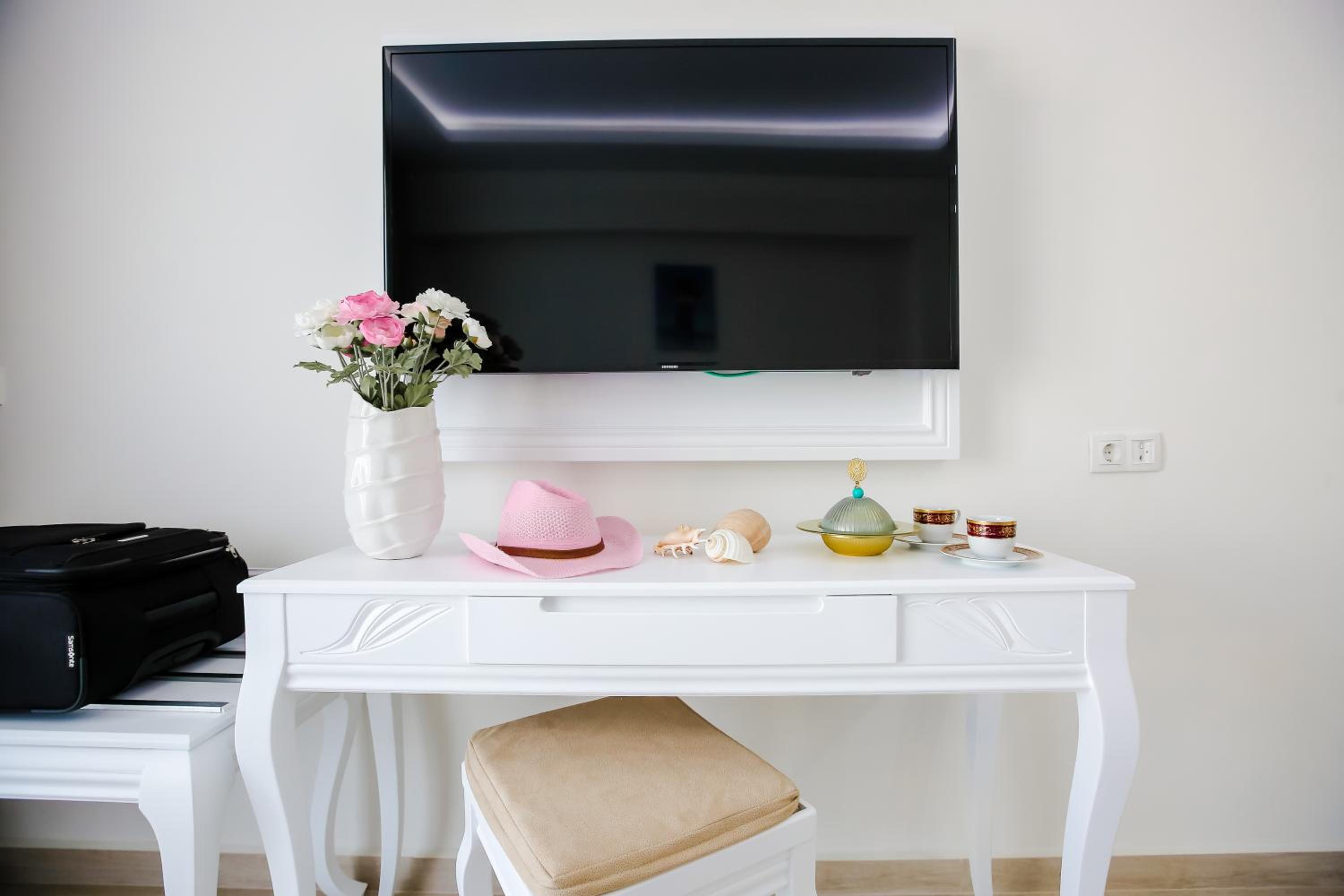 Princess Kinli Suites Hotel - Image 21