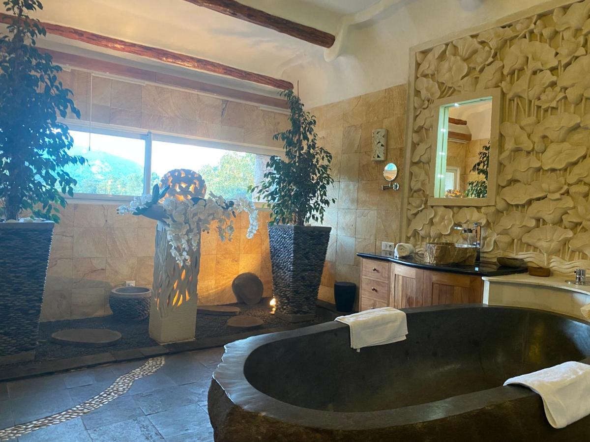 Jacuzzi