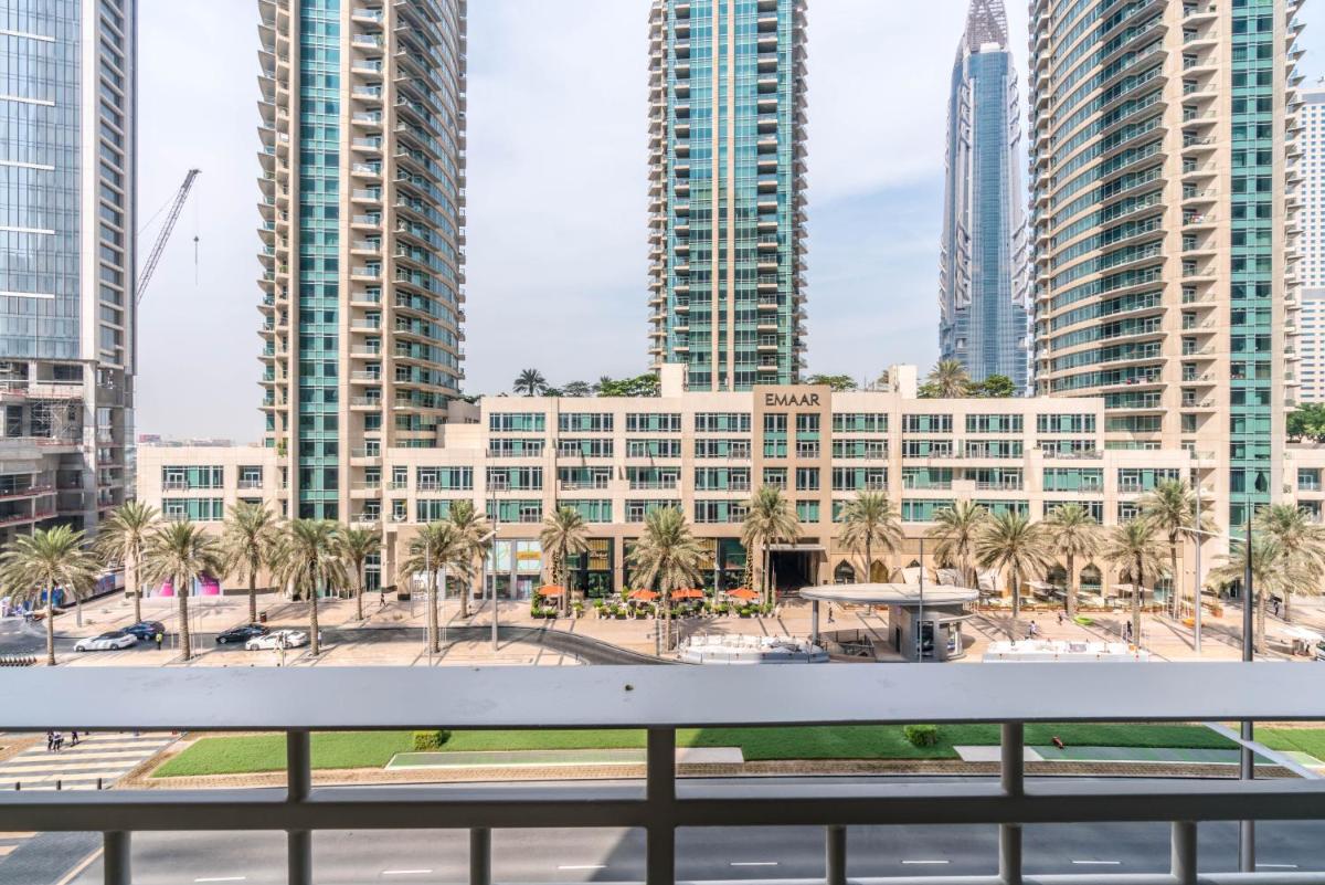 Lux BnB Standpoint Downtown BLVD Views
