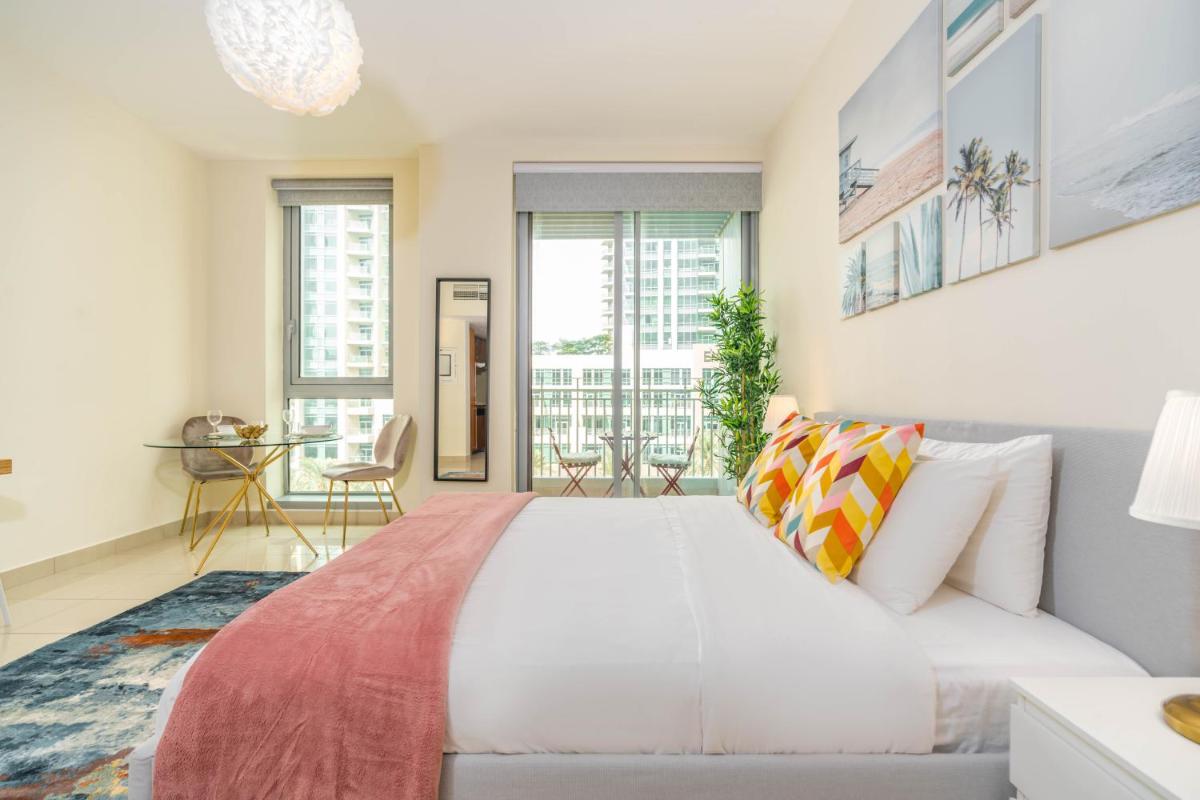 Lux BnB Standpoint Downtown BLVD Views
