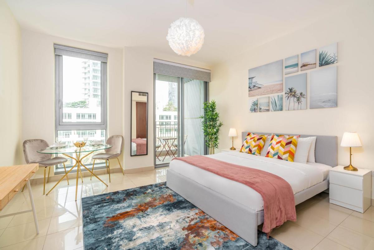 Lux BnB Standpoint Downtown BLVD Views
