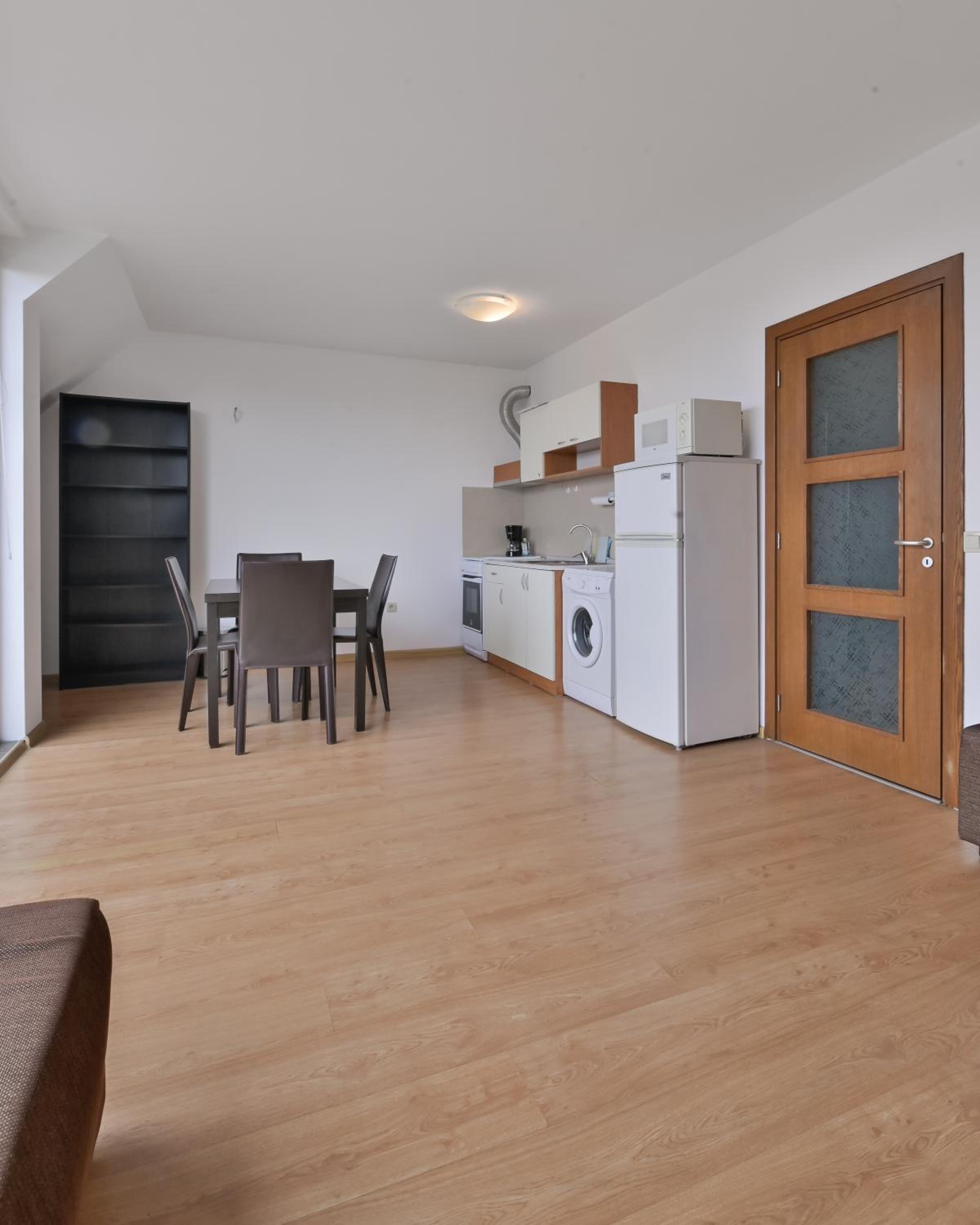 One-Bedroom Maisonette with Spacious Terrace view 4