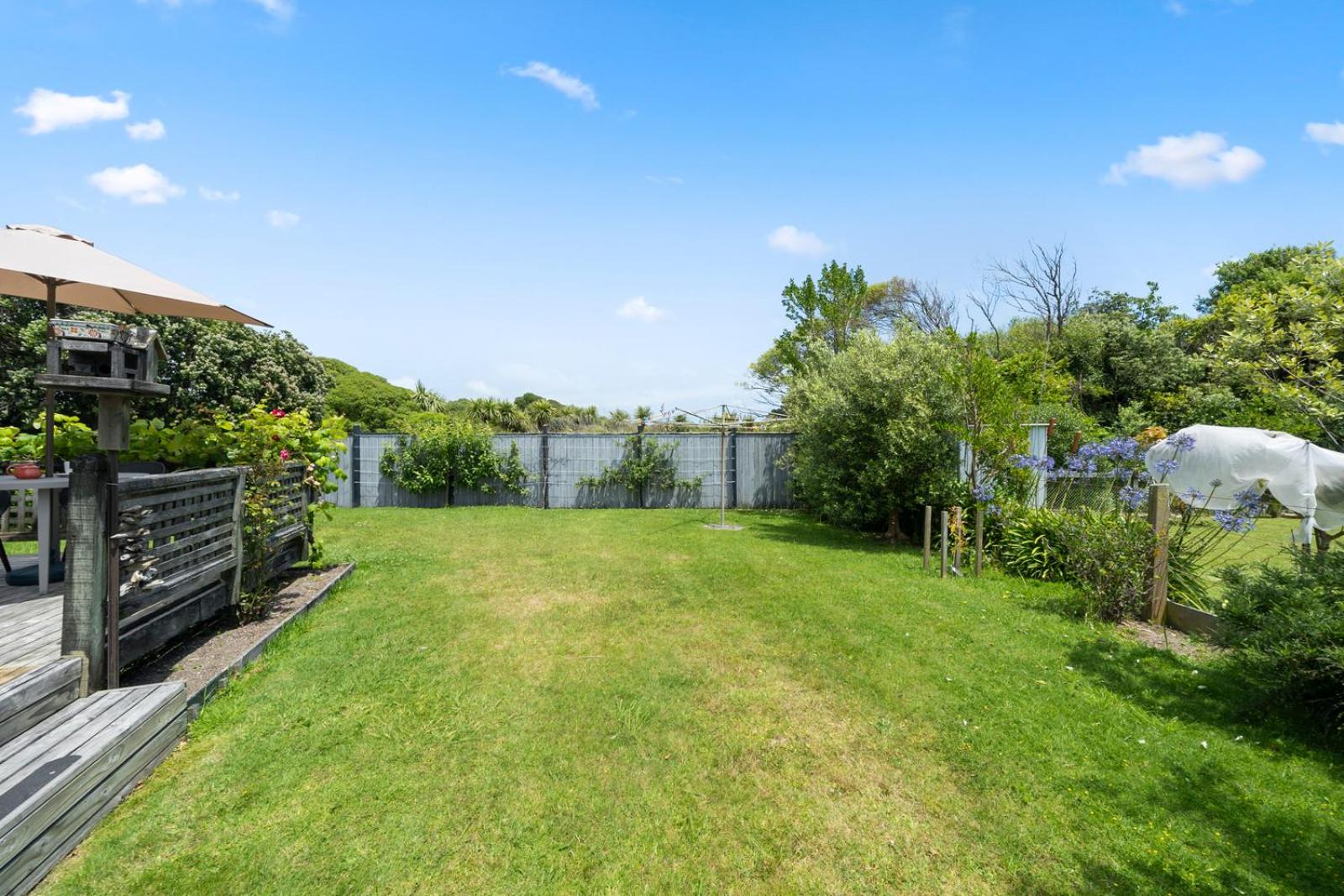 Waimea Cottage - Waikanae Holiday Home view 4