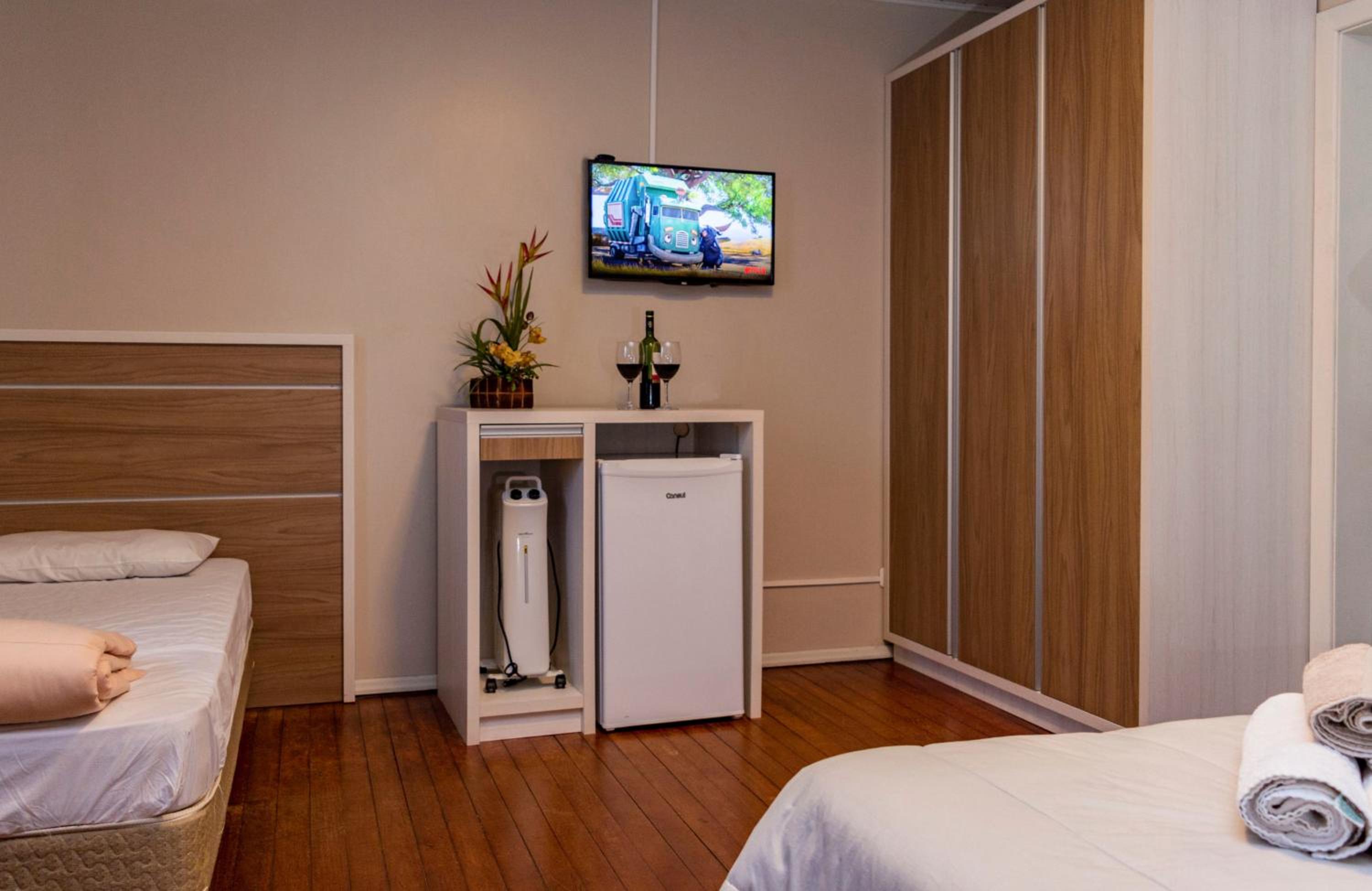 Hospedagem Vila Suiça Centro