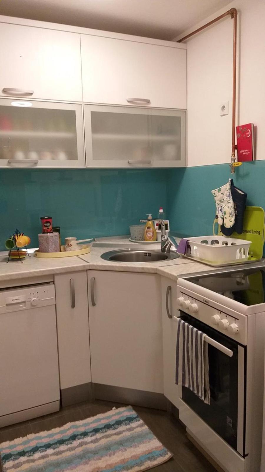 Apartman sa garažom i internetom