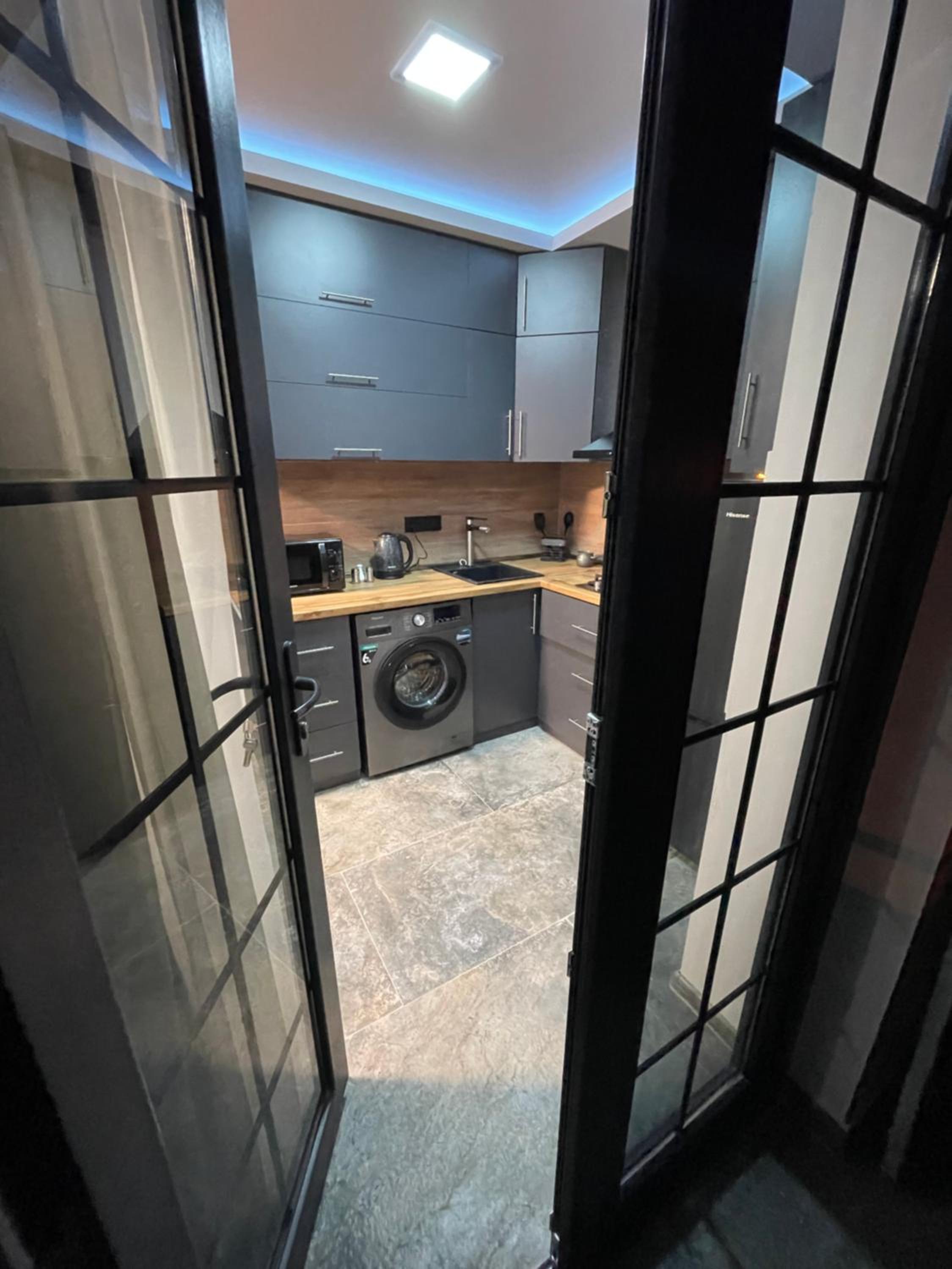 Designed Apartment with French Balcony SELF CHECK IN