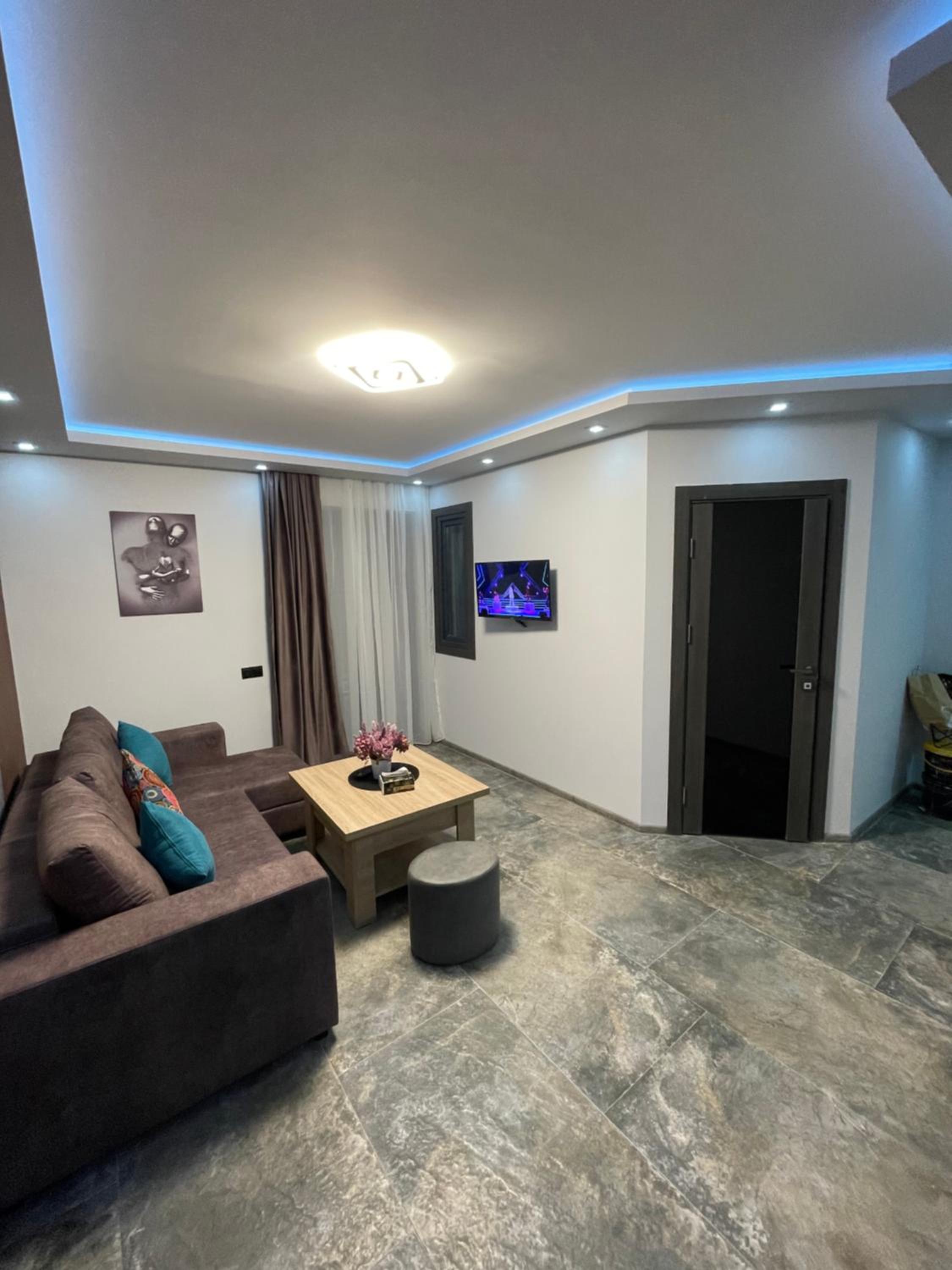 Designed Apartment with French Balcony SELF CHECK IN