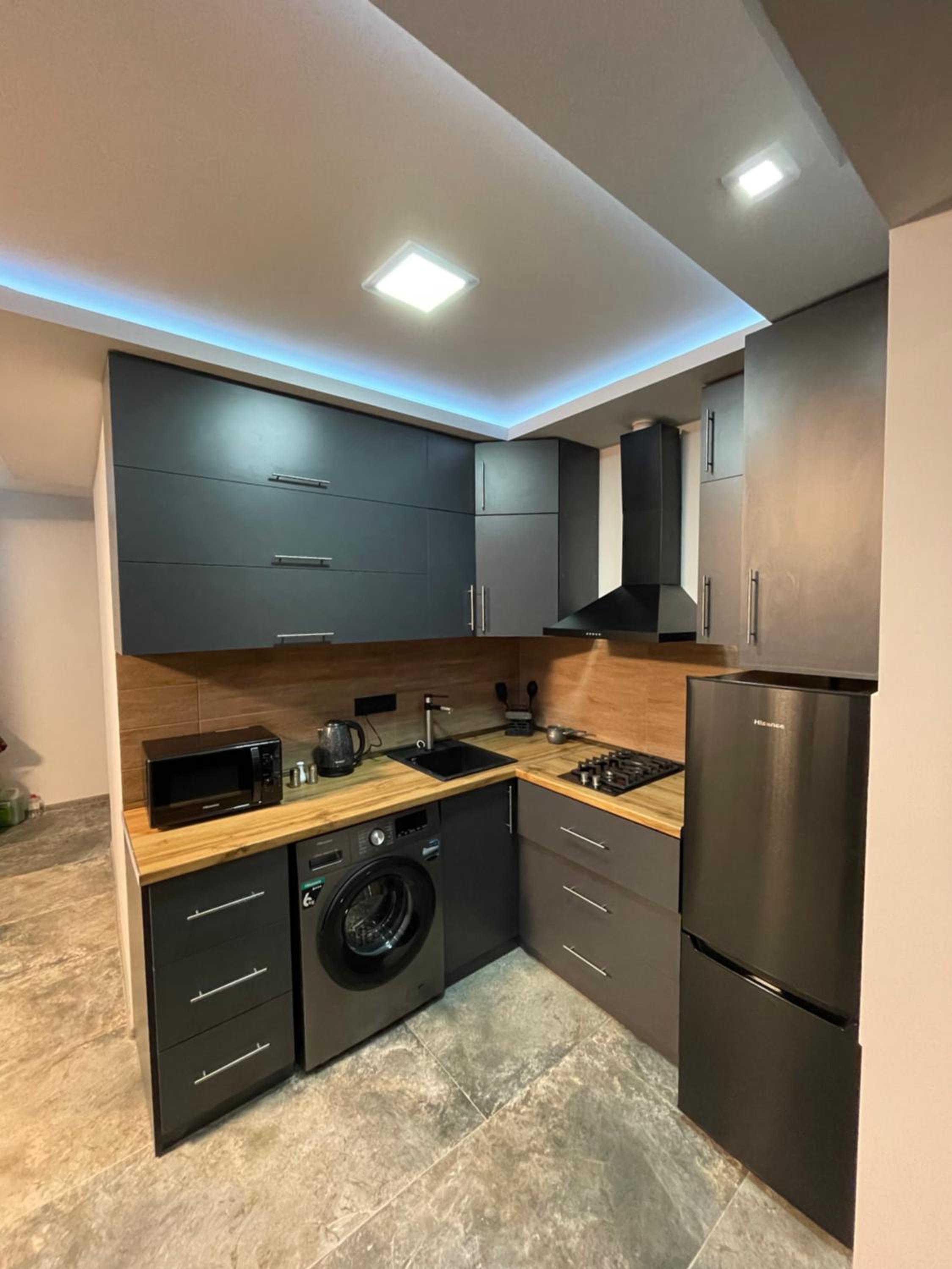 Designed Apartment with French Balcony SELF CHECK IN