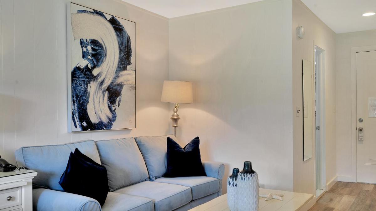 East Hampton House Resort 31