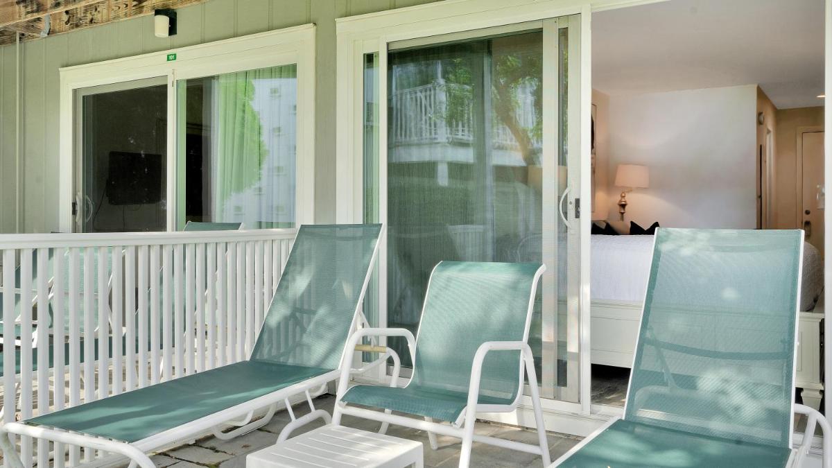 East Hampton House Resort 246