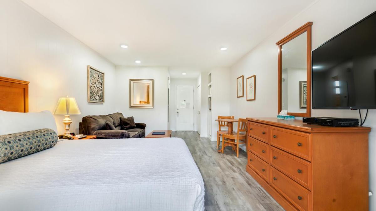 East Hampton House Resort 206