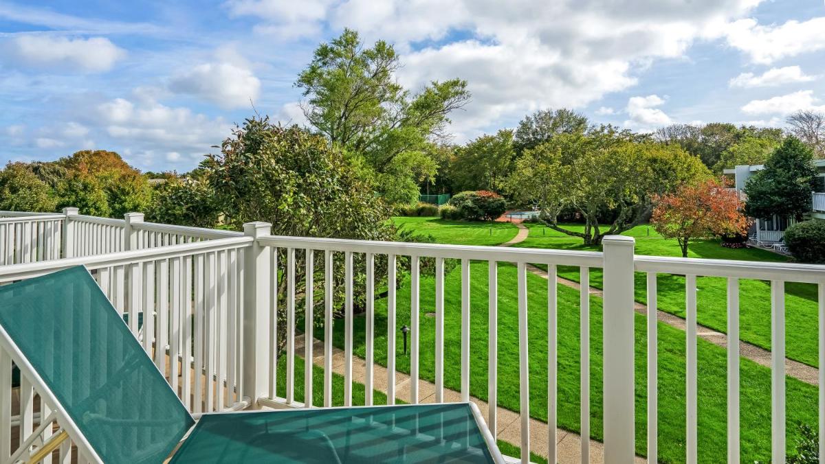 East Hampton House Resort 175