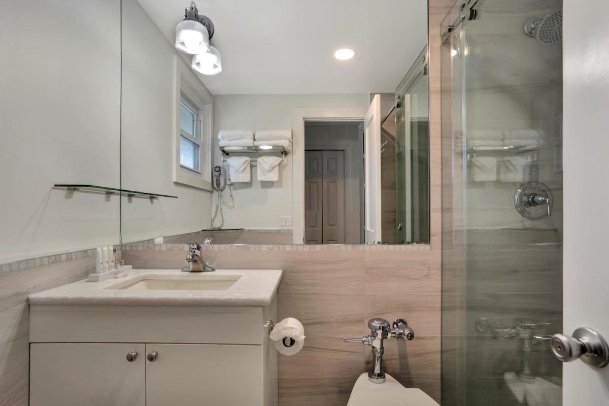 East Hampton House Resort 88
