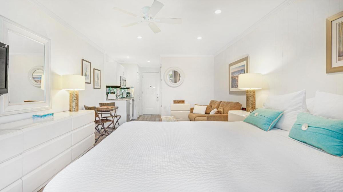 East Hampton House Resort 185
