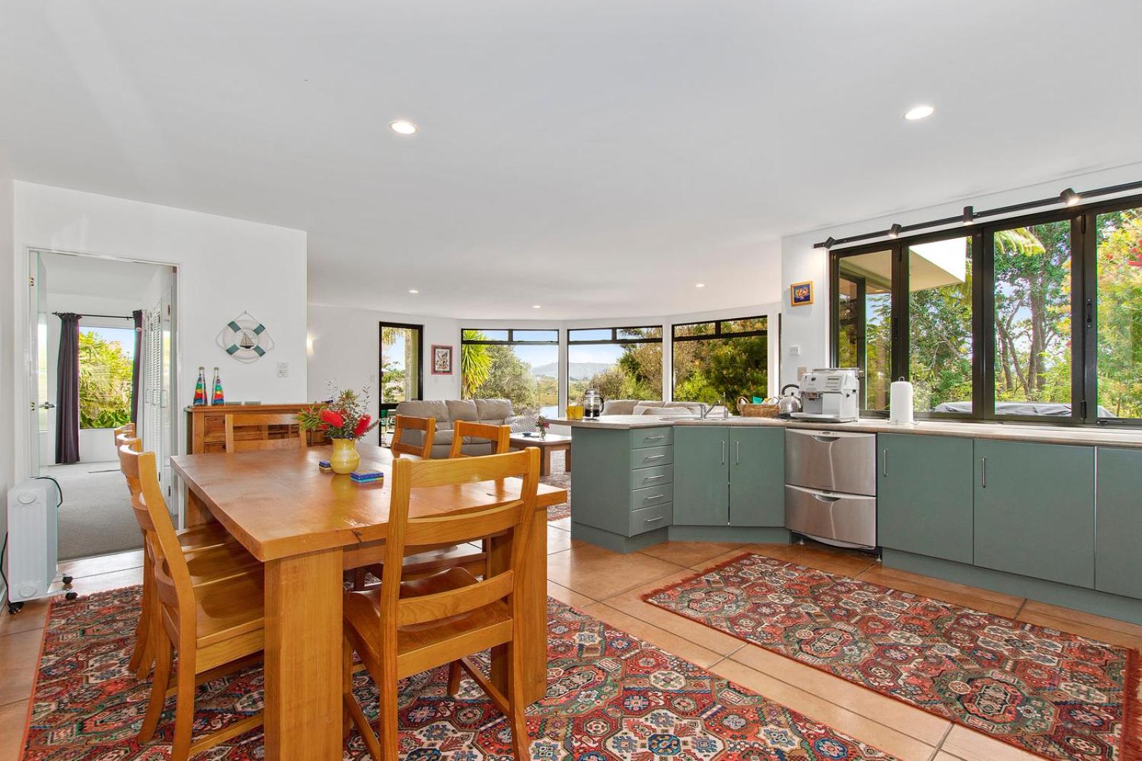 Green Oasis - Mangawhai Heads Holiday Home view 3