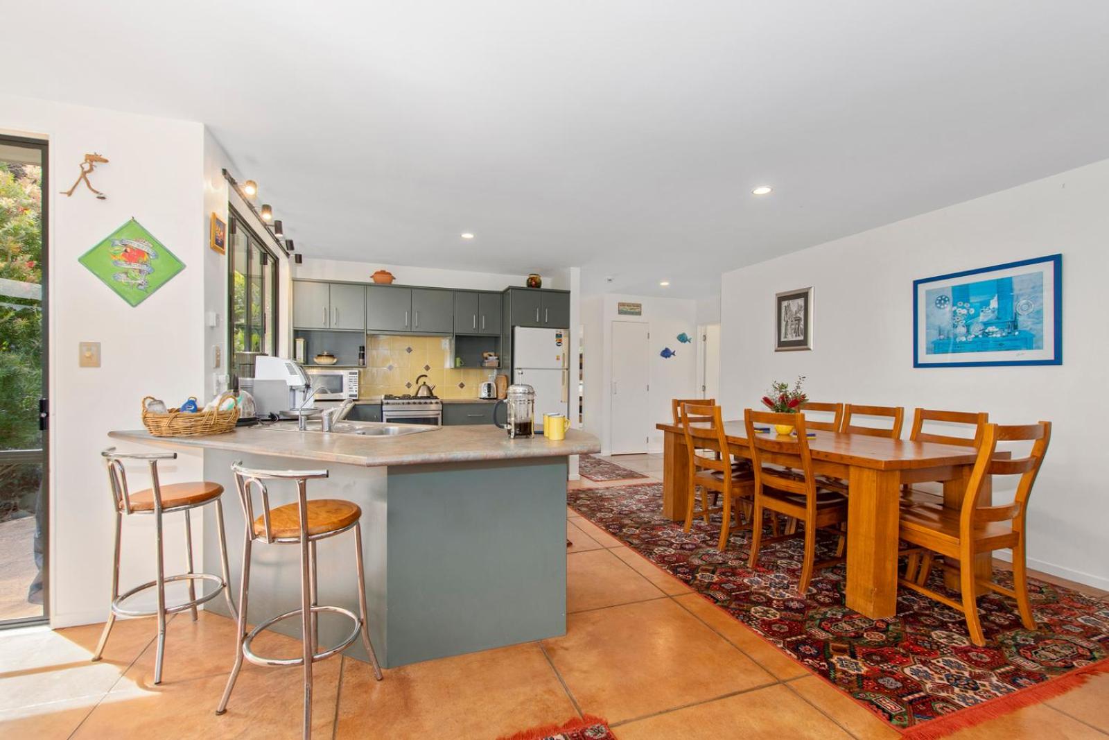 Green Oasis - Mangawhai Heads Holiday Home view 4