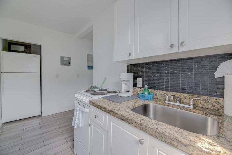 Adorable private apartments in the Heart of Miami!