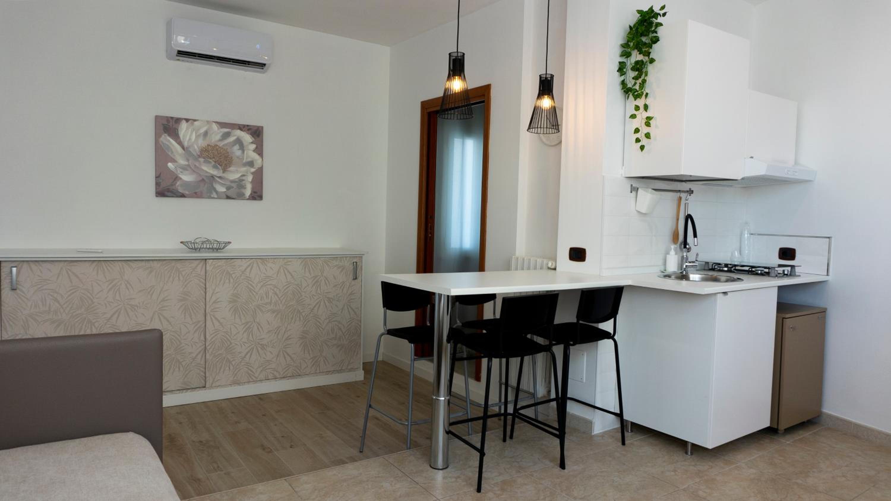 Insula Maris en Trani — kitchen