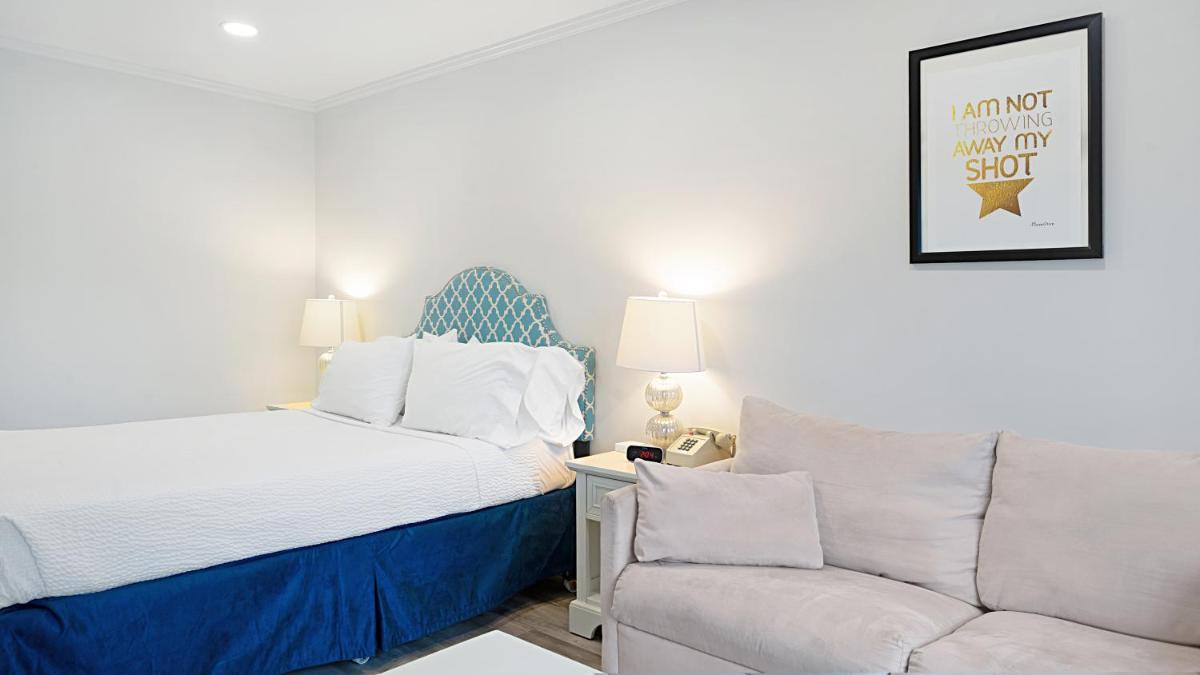 East Hampton House Resort 10