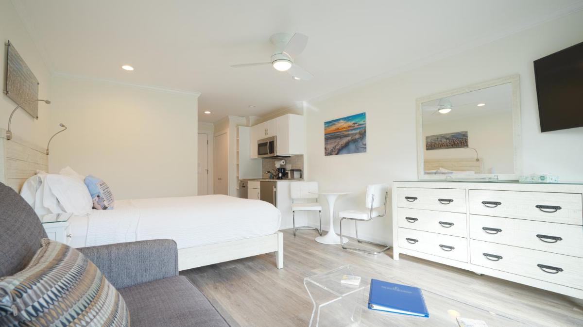 East Hampton House Resort 52