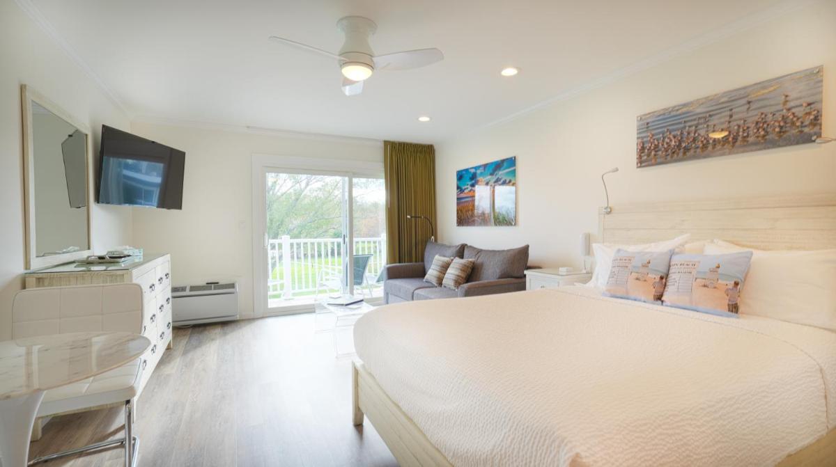 East Hampton House Resort 243