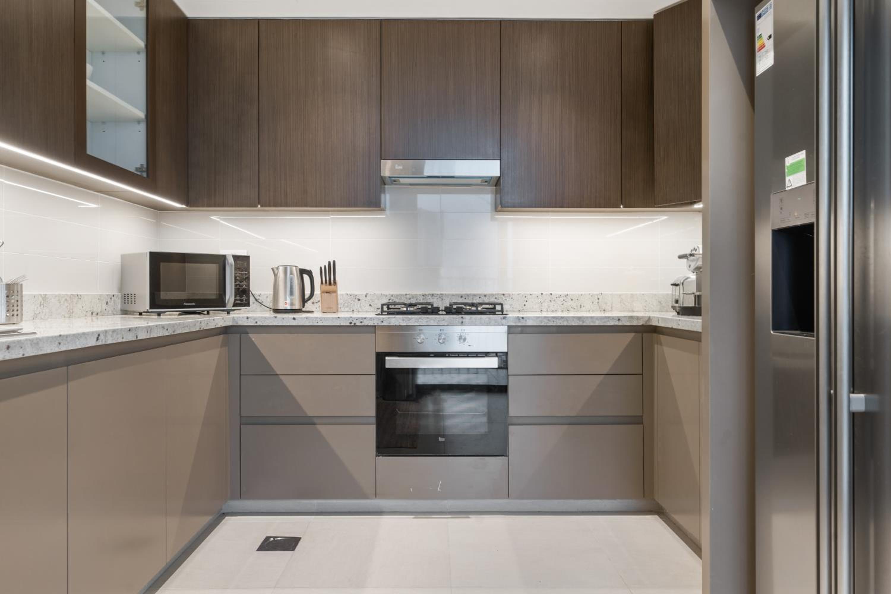 Breathtaking City Views From DT Apt with Terrace