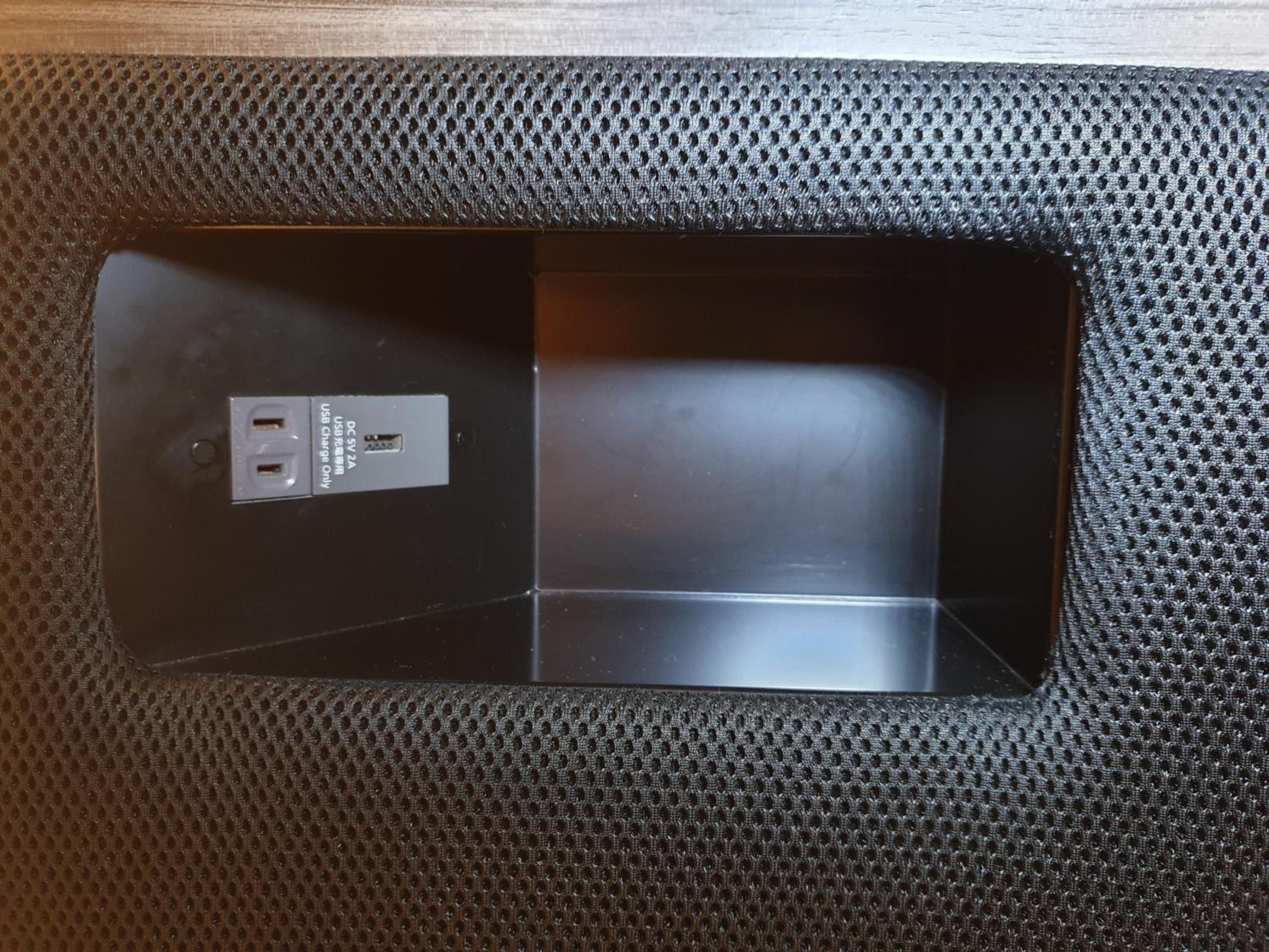 Cabin & Capsule Hotel J-SHIP Osaka Namba photo 38 of 46