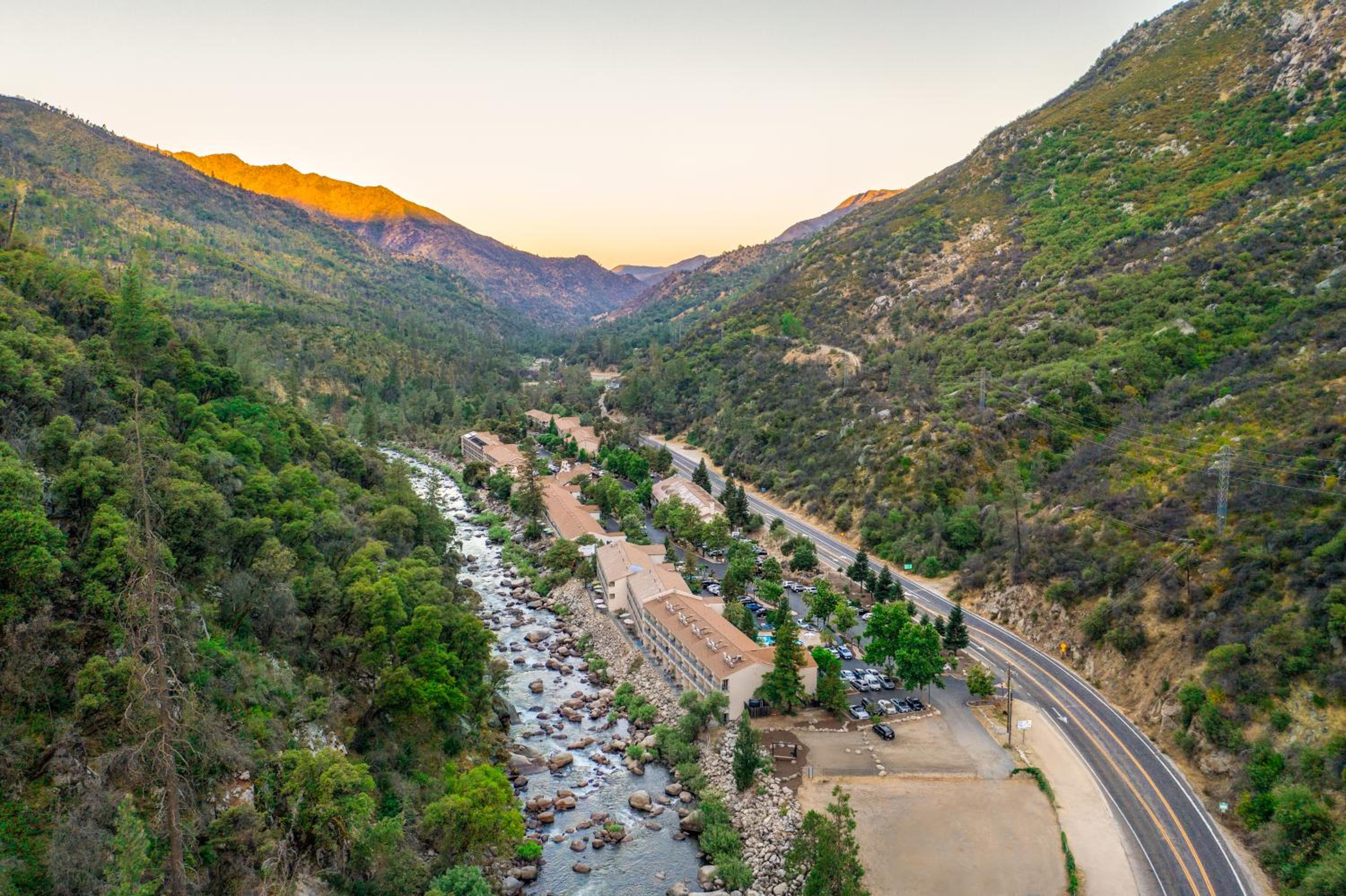 Hotel Yosemite View Lodge