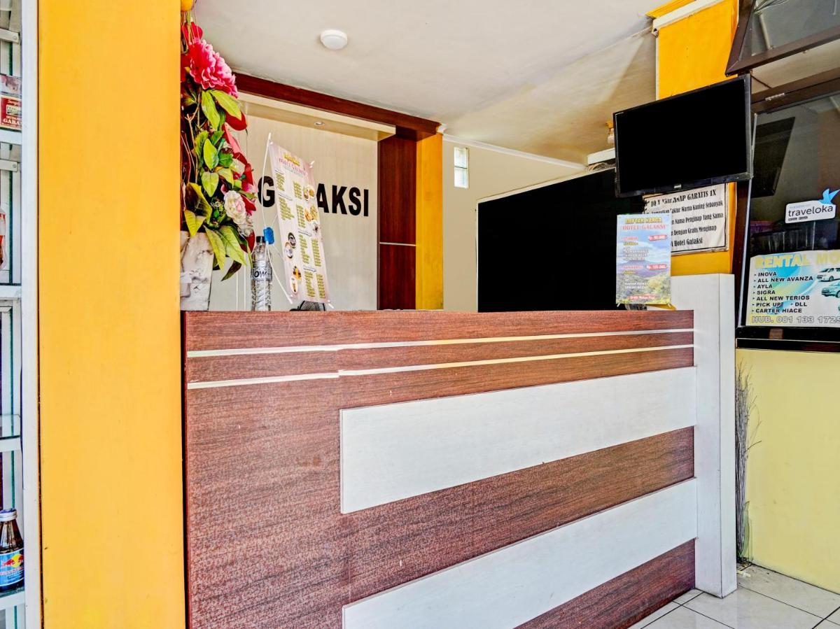 hotel reception