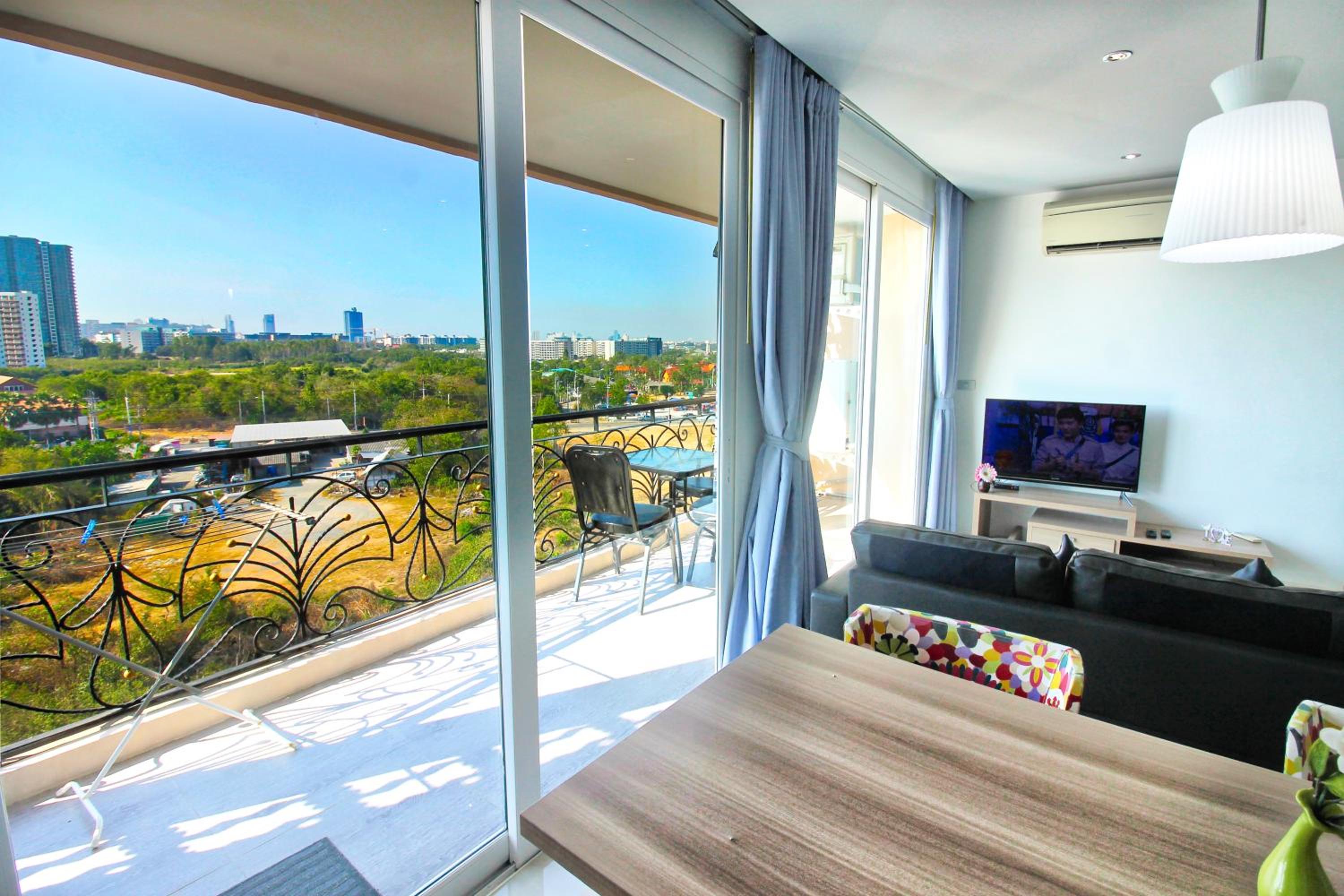 Atlantis Residence - Huge Saltwater Waterpark, Gym & Kids Playground - Free Parking